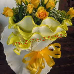 Ramalhete com 12 Rosas Doce Encanto frete grátis